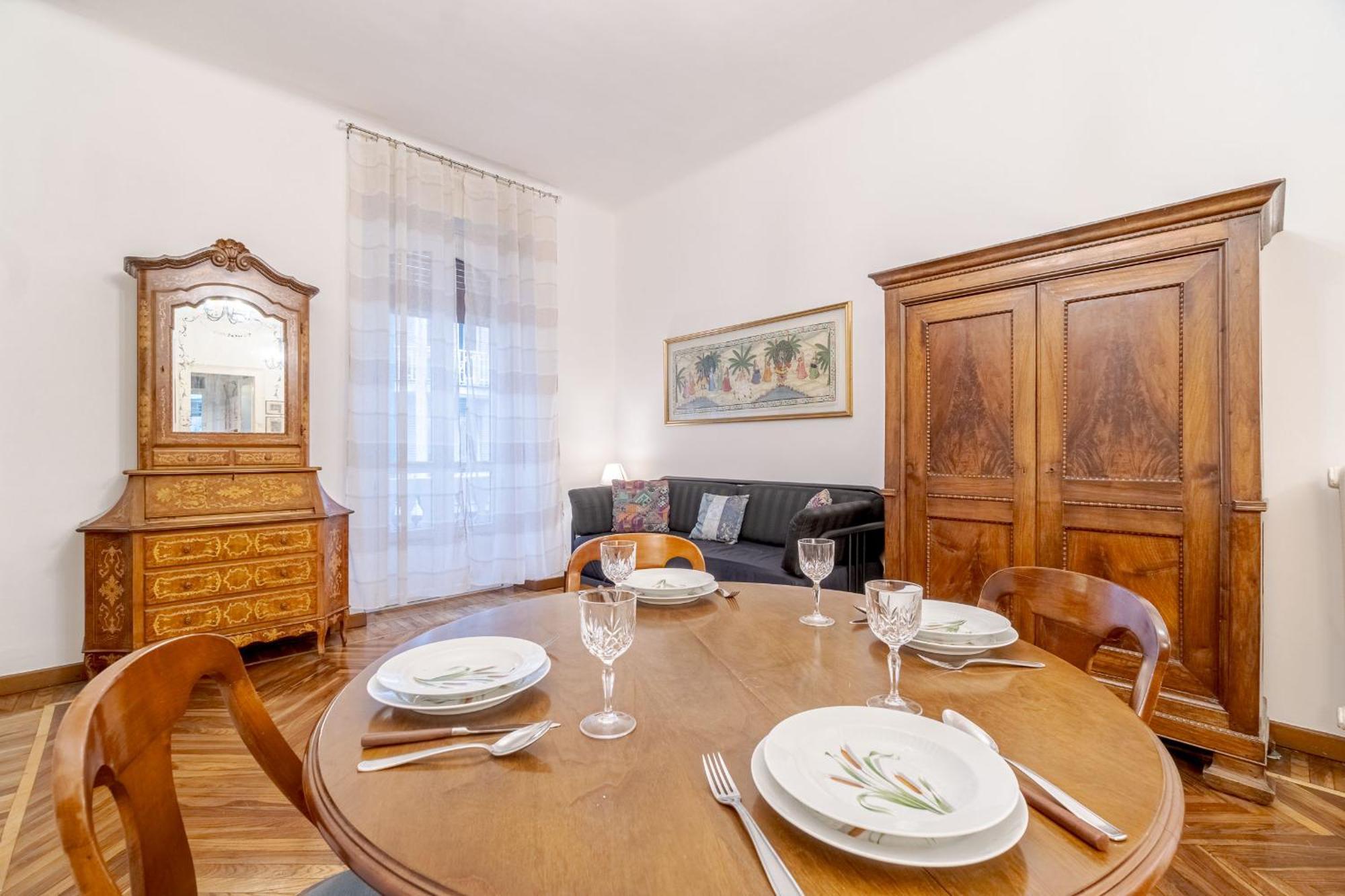 Torino Old Fashion Apartment With Balcony Esterno foto